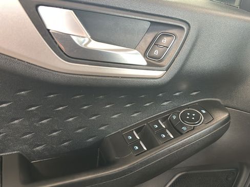 Used 2020 Ford Escape SE AWD/4WD image 20