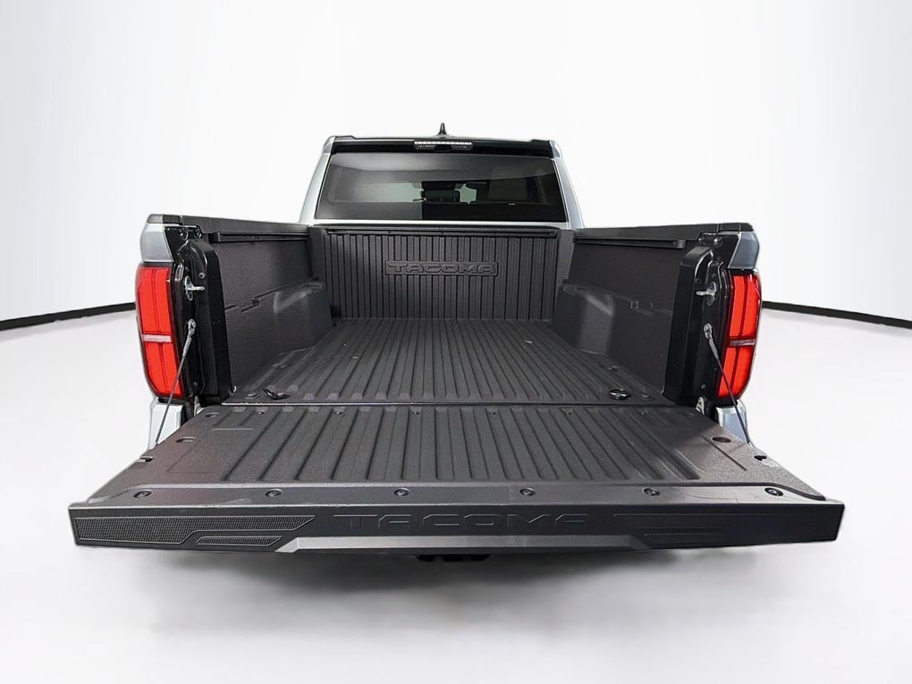 Used 2024 Toyota Tacoma SR5 AWD/4WD image 26