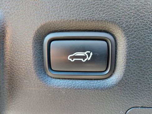 Used 2022 Hyundai Santa Fe XRT image 33