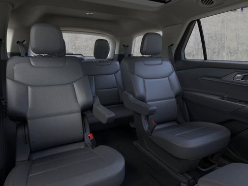 New 2026 Ford Explorer Active w/ Active Comfort Package AWD/4WD image 11