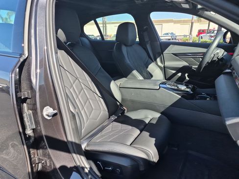 Used 2026 BMW 530i w/ M Sport Package RWD image 31