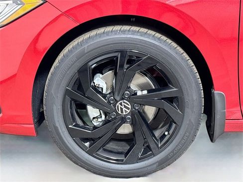 New 2026 Volkswagen Jetta SE image 17