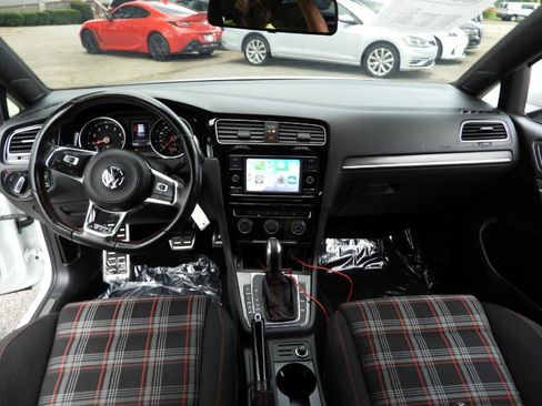 Used 2020 Volkswagen GTI S image 32
