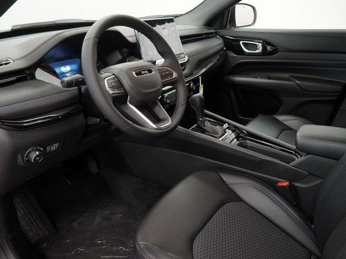 New 2026 Jeep Compass Latitude image 16