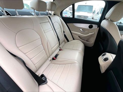 Used 2019 Mercedes-Benz C 300 Sedan image 18