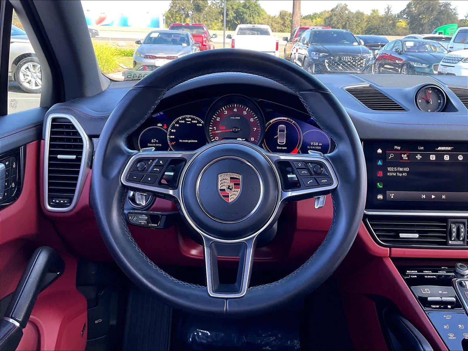 Used 2023 Porsche Cayenne Platinum Edition AWD/4WD image 8