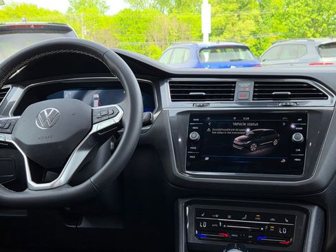 Certified 2023 Volkswagen Tiguan SE image 56