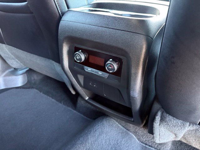 Used 2026 Chevrolet Traverse LT FWD image 28