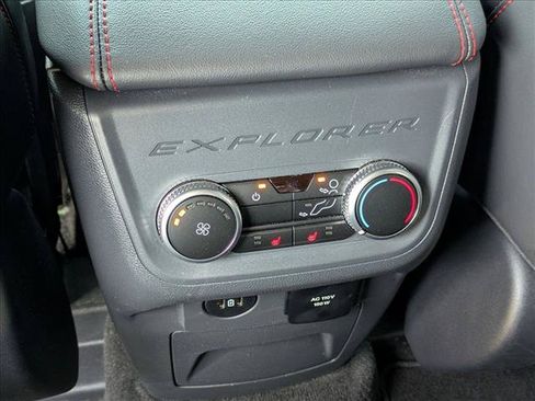 Used 2025 Ford Explorer ST AWD/4WD image 18