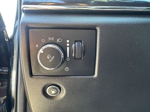 Used 2021 Jeep Grand Cherokee Overland image 27