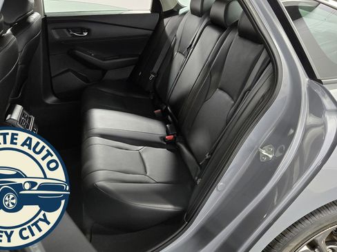 Used 2023 Honda Accord EX-L image 25
