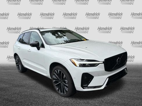 Used 2026 Volvo XC60 B5 Ultra AWD/4WD image 2