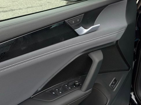 New 2026 Volkswagen Tiguan SE R-Line image 19