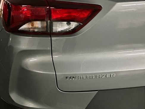 Used 2024 Chevrolet TrailBlazer LT w/ Convenience Package image 26