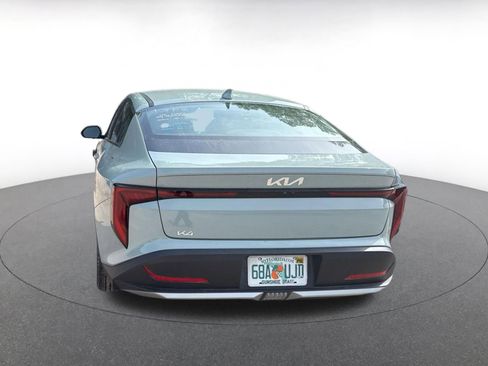 Used 2025 Kia K4 LXS image 15