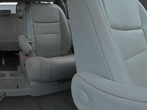 Used 2017 Toyota Sienna XLE FWD image 24