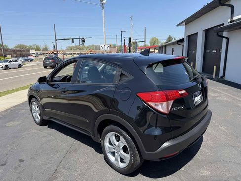 Used 2016 Honda HR-V LX image 3