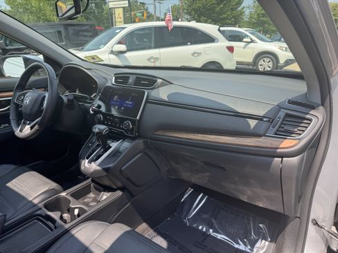Used 2019 Honda CR-V Touring image 15