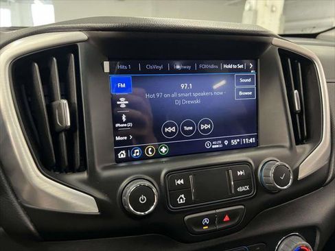 Certified 2023 GMC Terrain SLT image 27