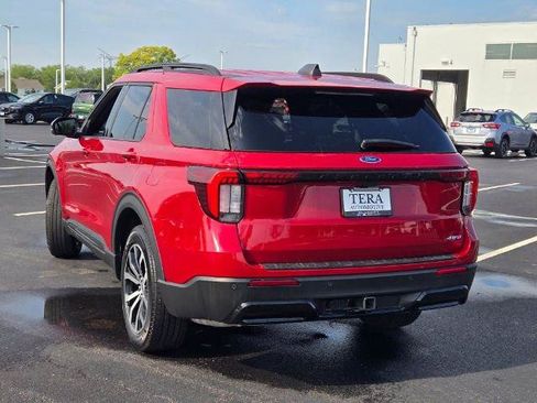 Certified 2025 Ford Explorer ST-Line AWD/4WD image 18