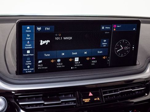 Certified 2025 Acura MDX SH-AWD w/ Technology Package image 18