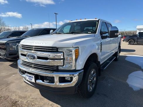 Used 2017 Ford F250 Lariat w/ Chrome Package AWD/4WD image 3