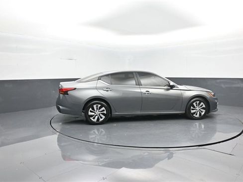 Used 2022 Nissan Altima 2.5 S image 8