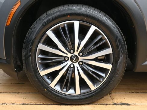 Used 2022 INFINITI QX60 Sensory image 10