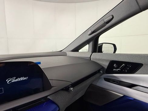 New 2026 Cadillac Optiq Luxury 2 AWD/4WD image 16