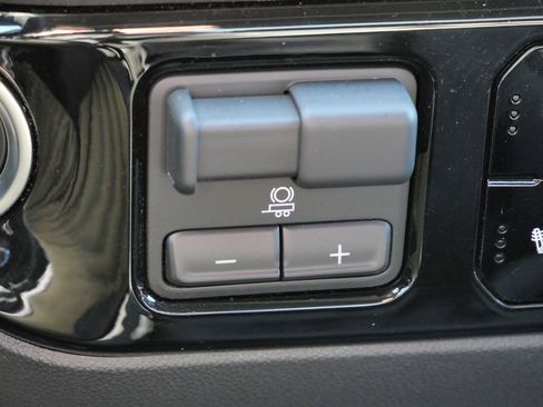 Used 2023 GMC Sierra 1500 Elevation AWD/4WD image 43