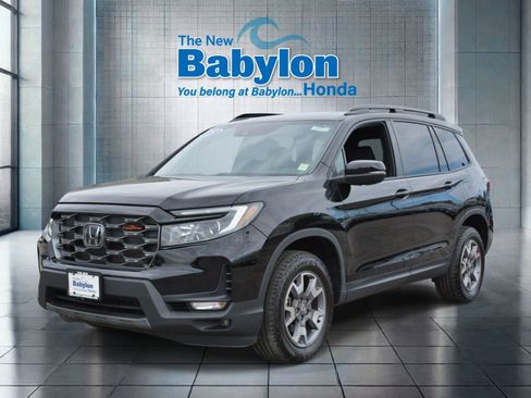 Used 2023 Honda Passport TrailSport image 1