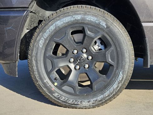 New 2026 RAM 1500 Express AWD/4WD image 12