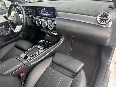 Used 2025 Mercedes-Benz CLA 250 image 14