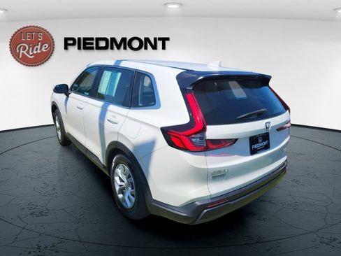 Used 2023 Honda CR-V LX image 9