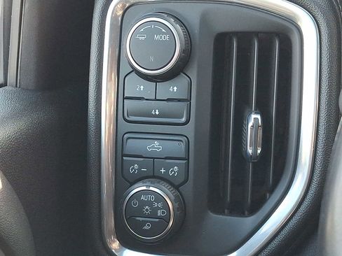 Used 2022 Chevrolet Silverado 2500 LT w/ Fleet Comfort Package image 25