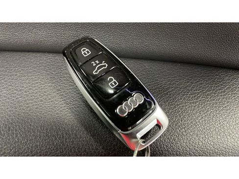 Used 2020 Audi Q7 3.0T Premium Plus w/ Premium Plus Package AWD/4WD image 21