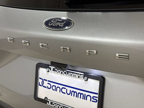 Used 2022 Ford Escape SEL AWD/4WD image 25