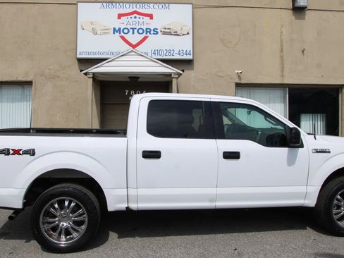 Used 2017 Ford F150 XLT AWD/4WD image 4