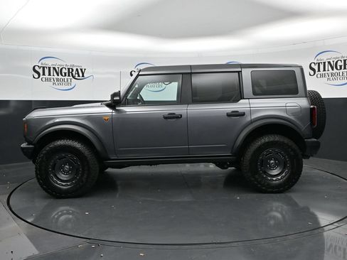 Used 2025 Ford Bronco Badlands AWD/4WD image 4