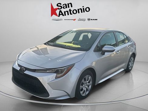 Used 2022 Toyota Corolla LE FWD image 8