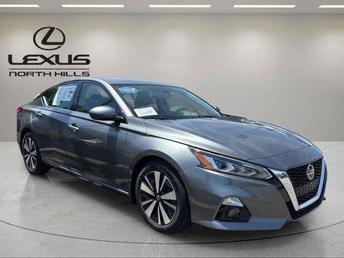 Used 2020 Nissan Altima 2.5 SL FWD image 4