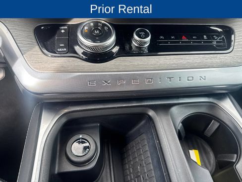 Used 2025 Ford Expedition Max Platinum AWD/4WD image 15
