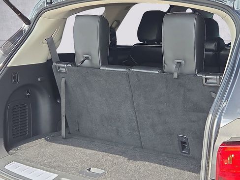 Used 2018 INFINITI QX60 AWD w/ Premium Plus Package image 9