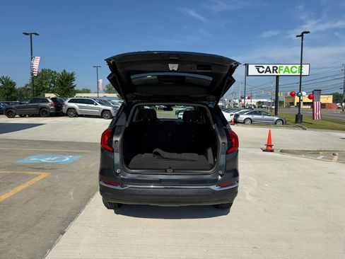 Used 2019 GMC Terrain SLT w/ Preferred Package AWD/4WD image 12