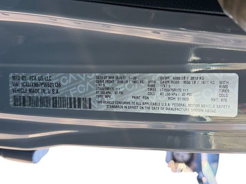 Used 2023 Jeep Wrangler Unlimited w/ Cold Weather Group image 19