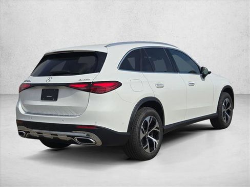 New 2026 Mercedes-Benz GLC 350e 4MATIC image 2