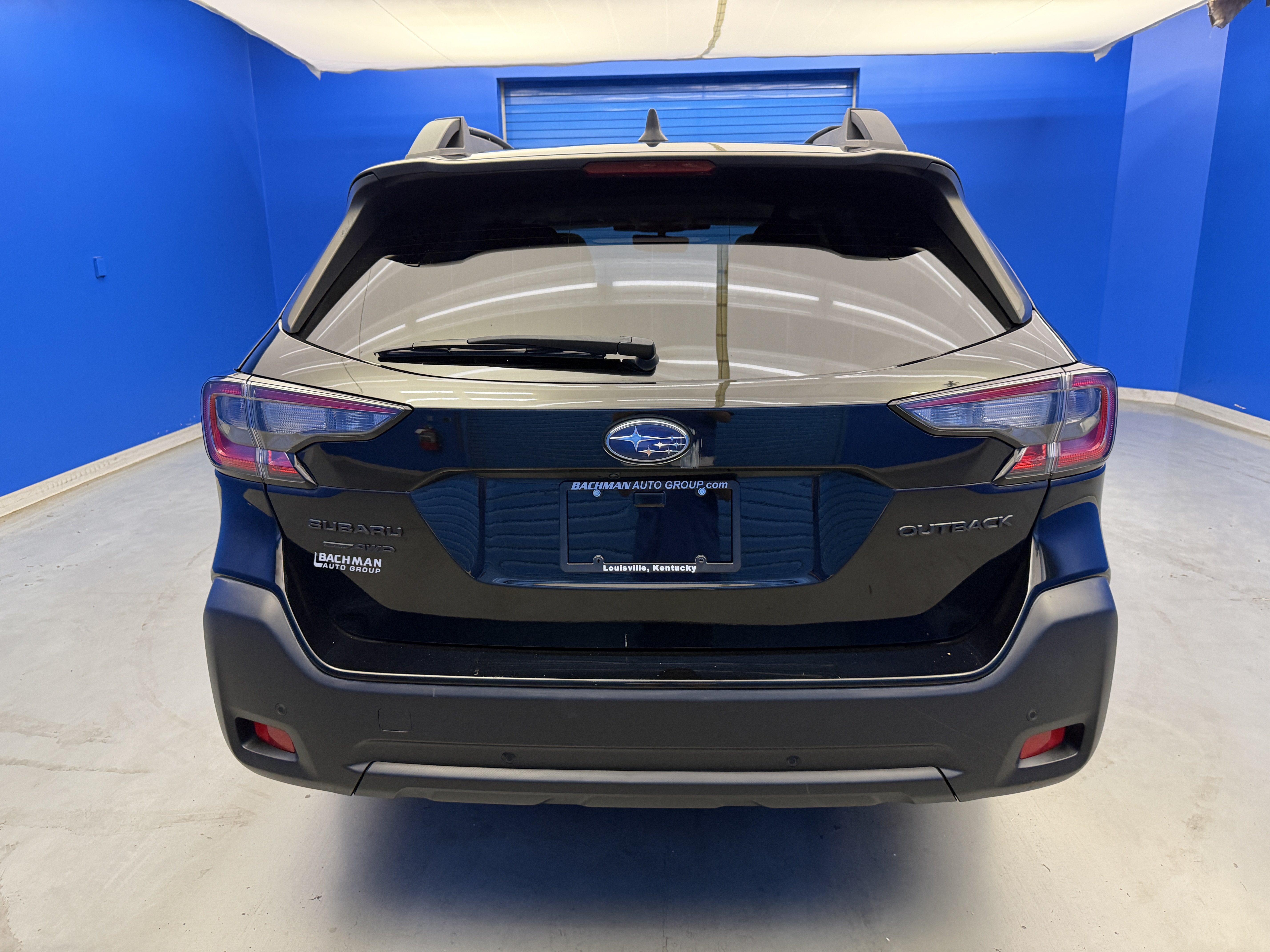 Used 2023 Subaru Outback Onyx Edition AWD/4WD image 6