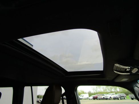 Used 2025 Toyota Land Cruiser w/ Premium Package AWD/4WD image 17