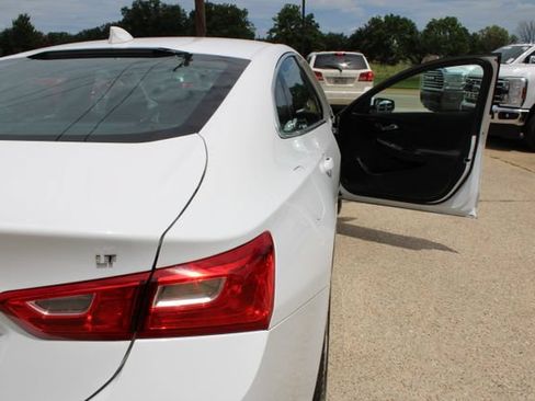 Used 2023 Chevrolet Malibu LT FWD image 36