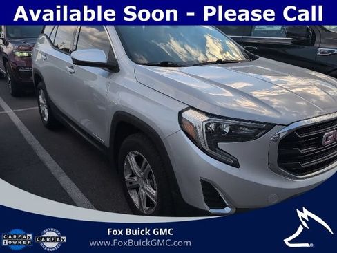 Used 2018 GMC Terrain SLE w/ Driver Convenience Package AWD/4WD image 3